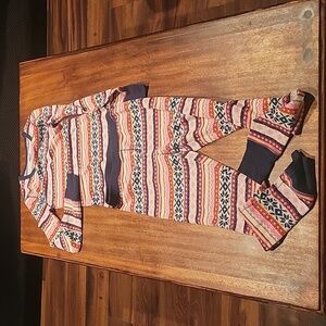 Womens size XS Old Navy - long sleeve and Long pants matching Pajamas.